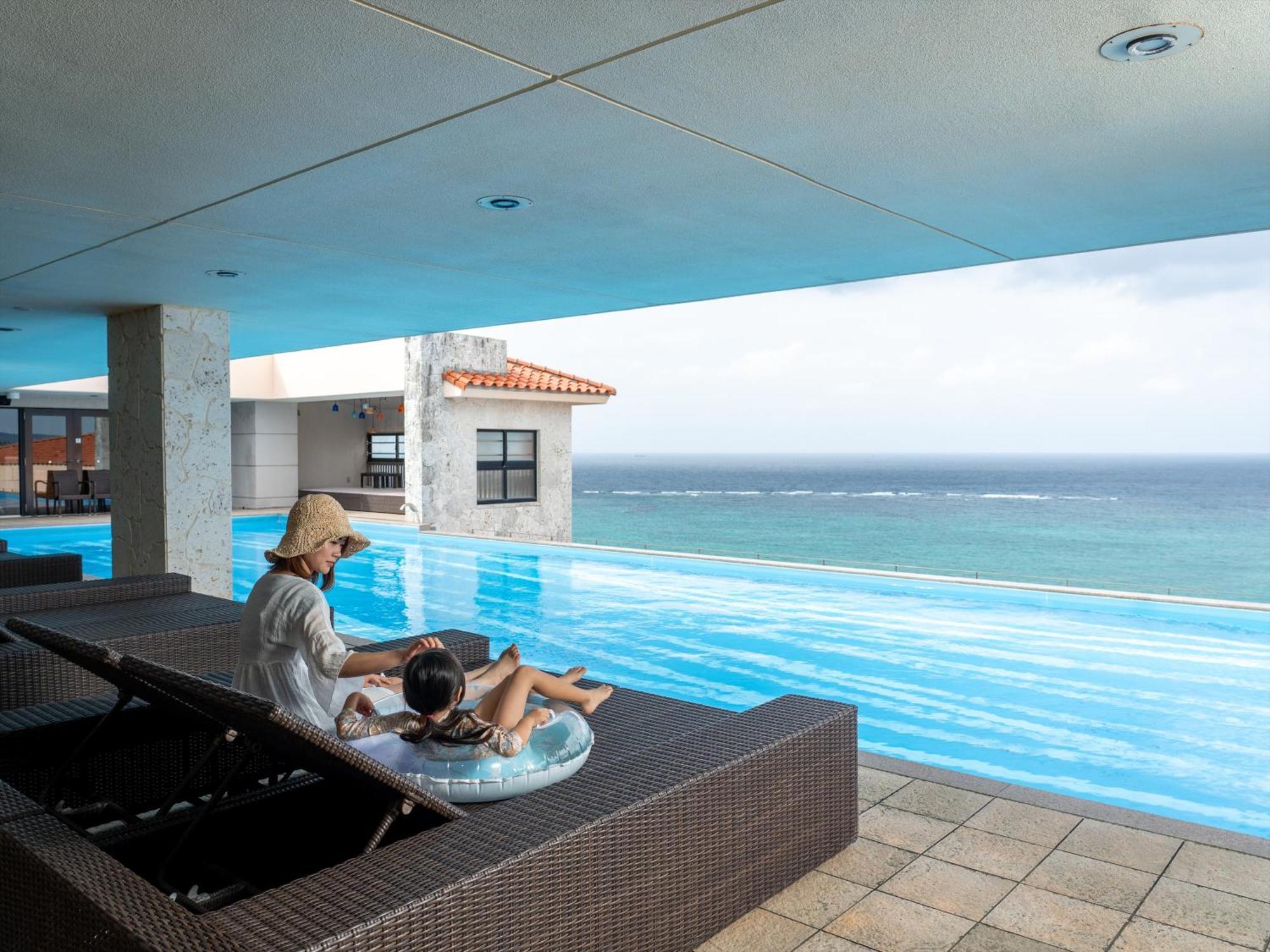 Kafuu Resort Fuchaku Condo Hotel Onna Exterior foto